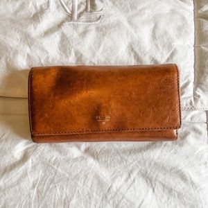 Leather Fossil tri-fold wallet!